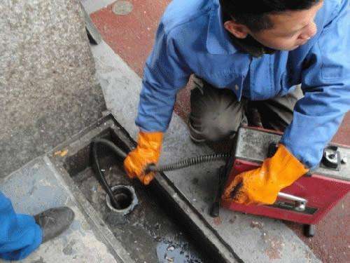 阜沙镇疏通下水道